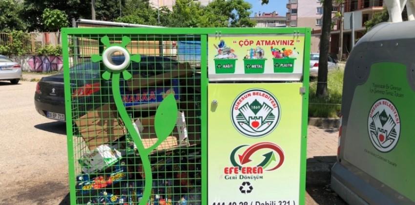 Giresun'da Ambalaj Atıkları Büyük Kare Sepetlerle Toplanıyor.
